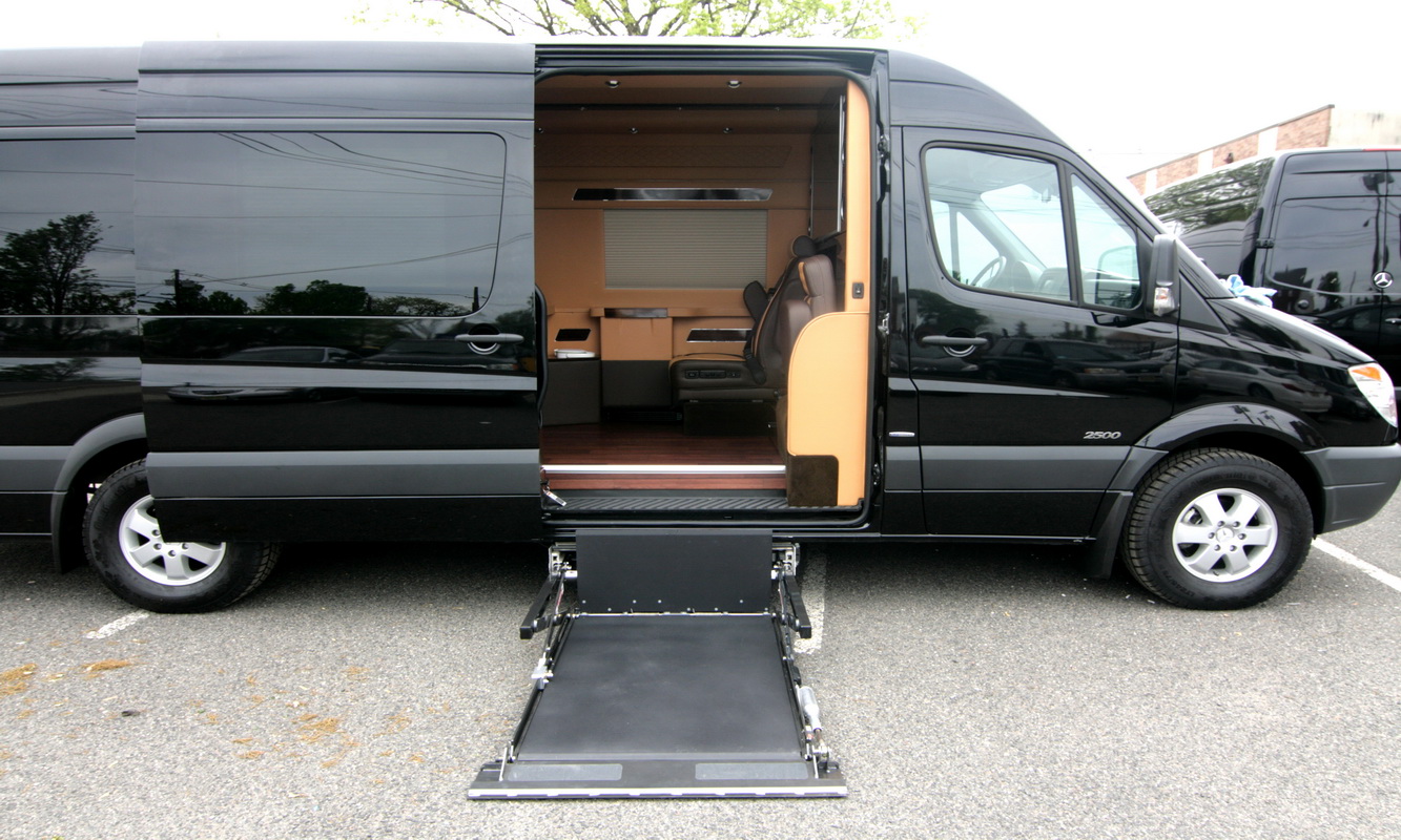 luxury wheelchair accessible vans